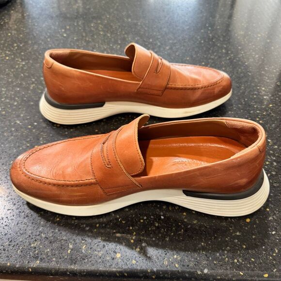 Wolf & Shepherd Crossover Penny Loafer. Leather. British Tan. Size 10.
